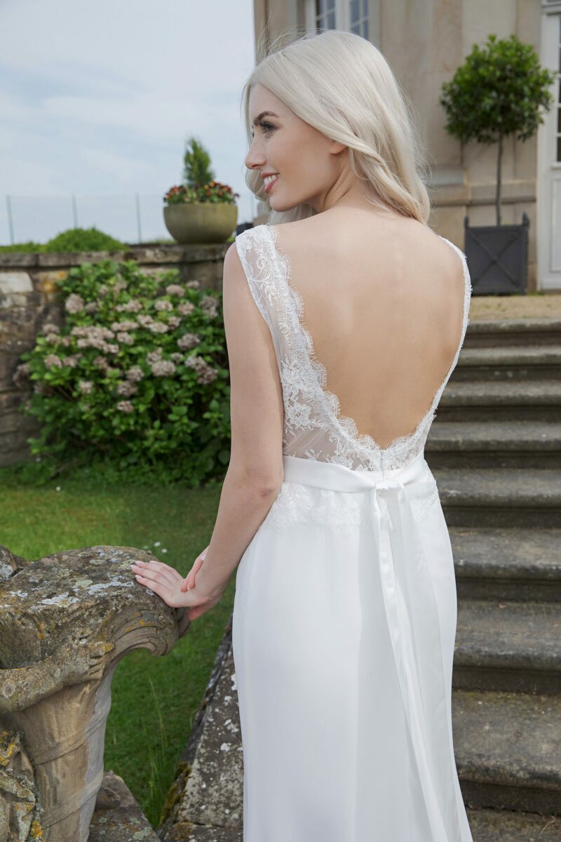 Langes Standesamtkleid Ivory Kollektion 2020 A7205 1 Fashion Queen GmbH