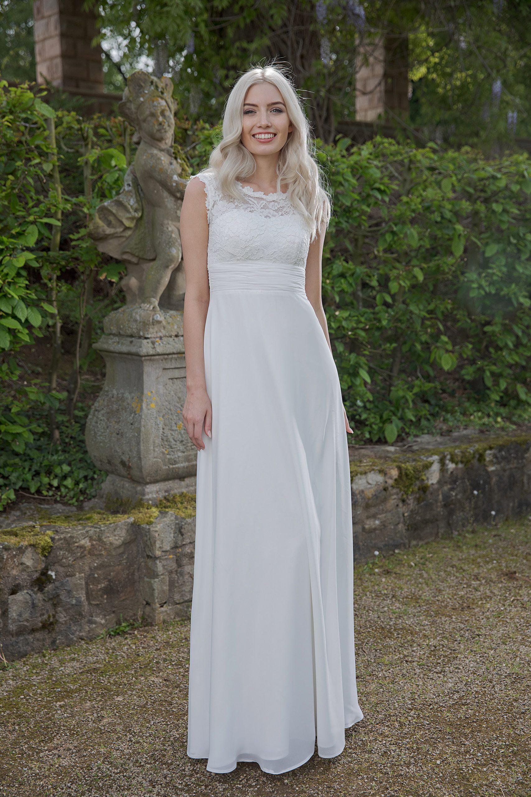 Langes Standesamtkleid Ivory Kollektion 2020 A7227 4 Fashion Queen GmbH