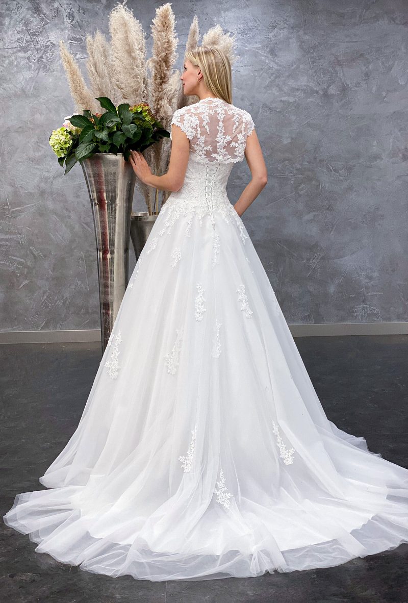 Amera Vera 2021 Brautkleid B2132 1 Hochzeitskleid Kollektion 2021