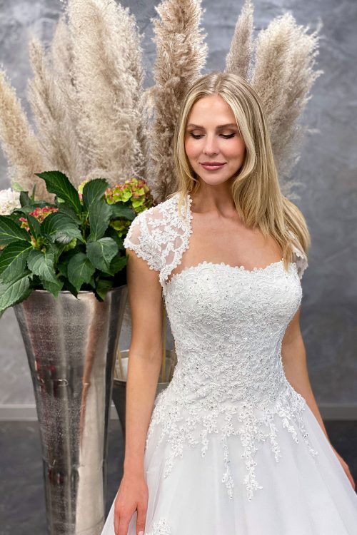 Amera Vera 2021 Brautkleid B2132 3 Hochzeitskleid Kollektion 2021