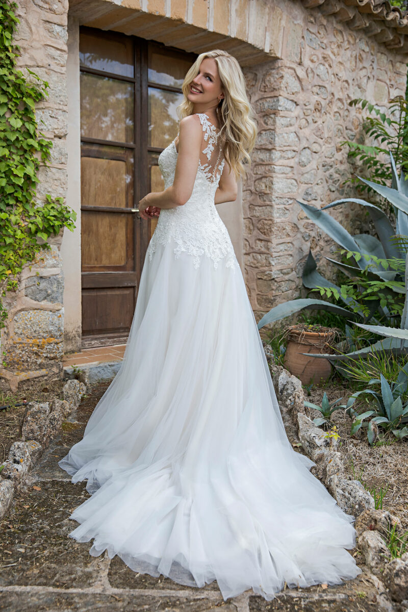 Amera Vera 2022 Brautkleid B2209 4