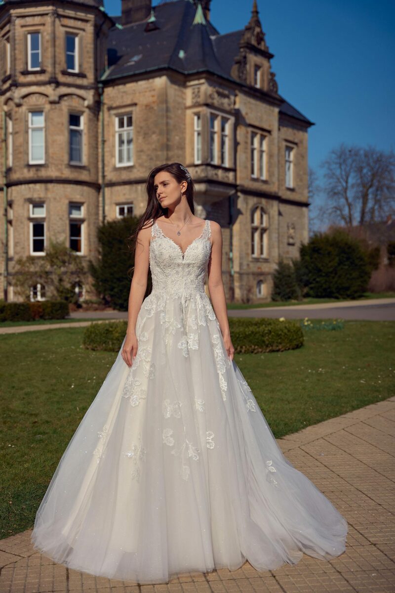 Amera Vera 2023 Brautkleid B2314 (1) Fashion Queen GmbH