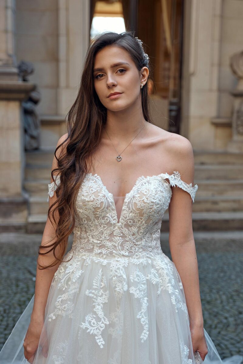 Amera Vera 2023 Brautkleid B2317 (2) Fashion Queen GmbH