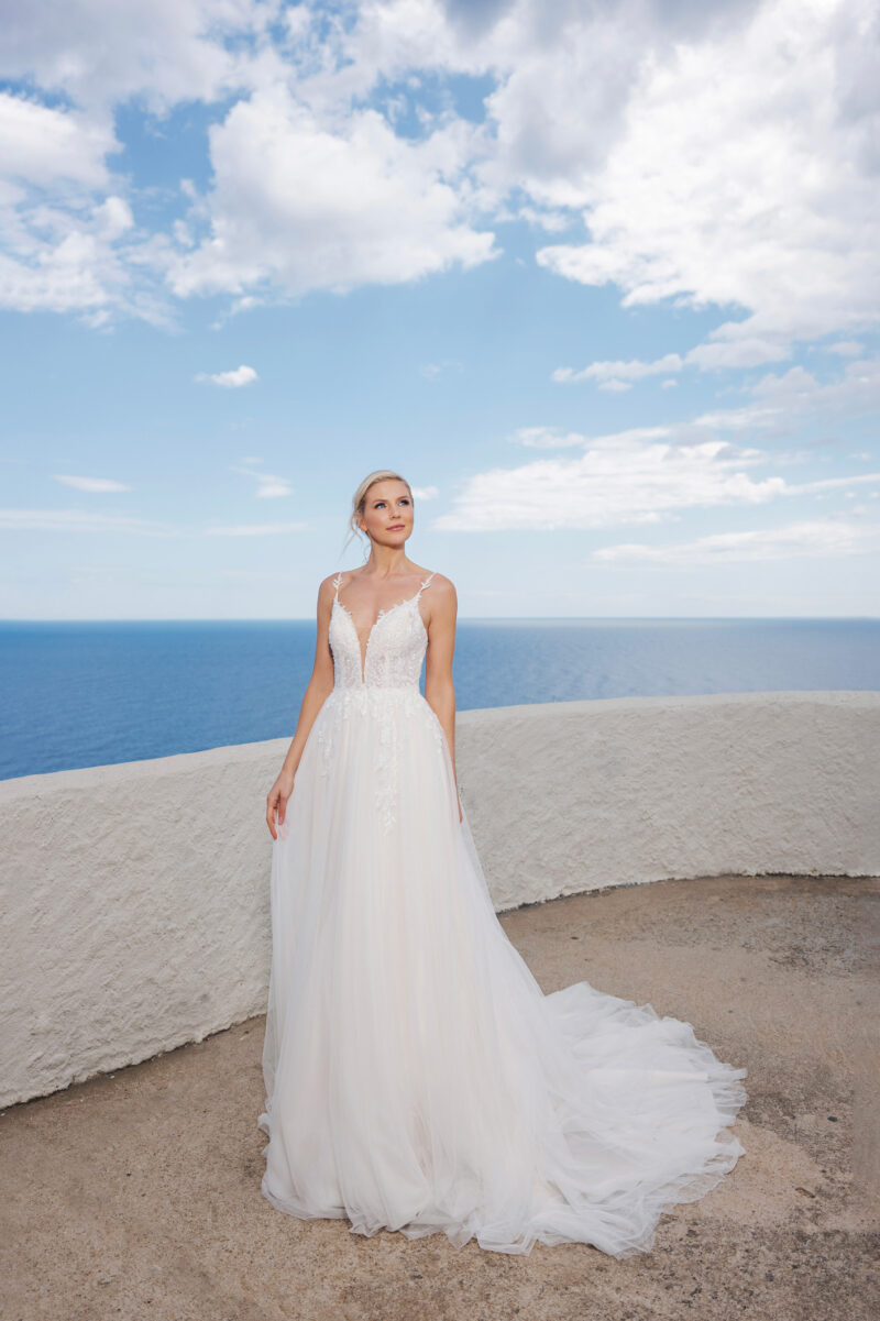 Amera Vera Brautkleid B2406 (1) Amera Vera Brautmode Kollektion 2024