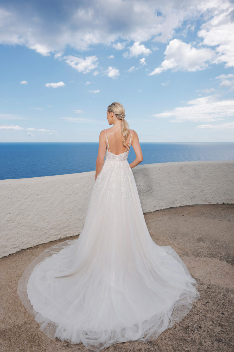 Amera Vera Brautkleid B2406 (3) Amera Vera Brautmode Kollektion 2024