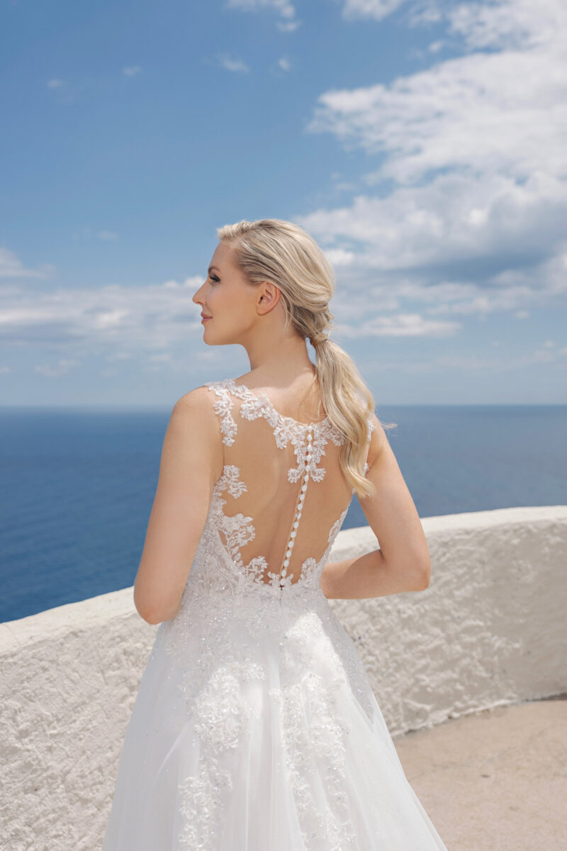 Amera Vera Brautkleid B2410 (4) Amera Vera Brautmode Kollektion 2024