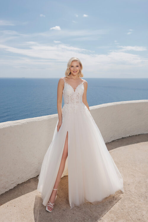 Amera Vera Brautkleid B2411 (4) Amera Vera Brautmode Kollektion 2024