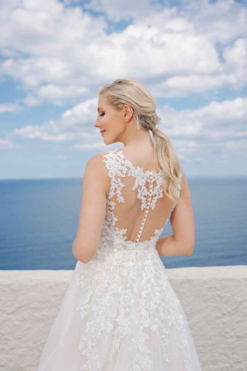 Amera Vera Brautkleid B2412 (4) Amera Vera Brautmode Kollektion 2024