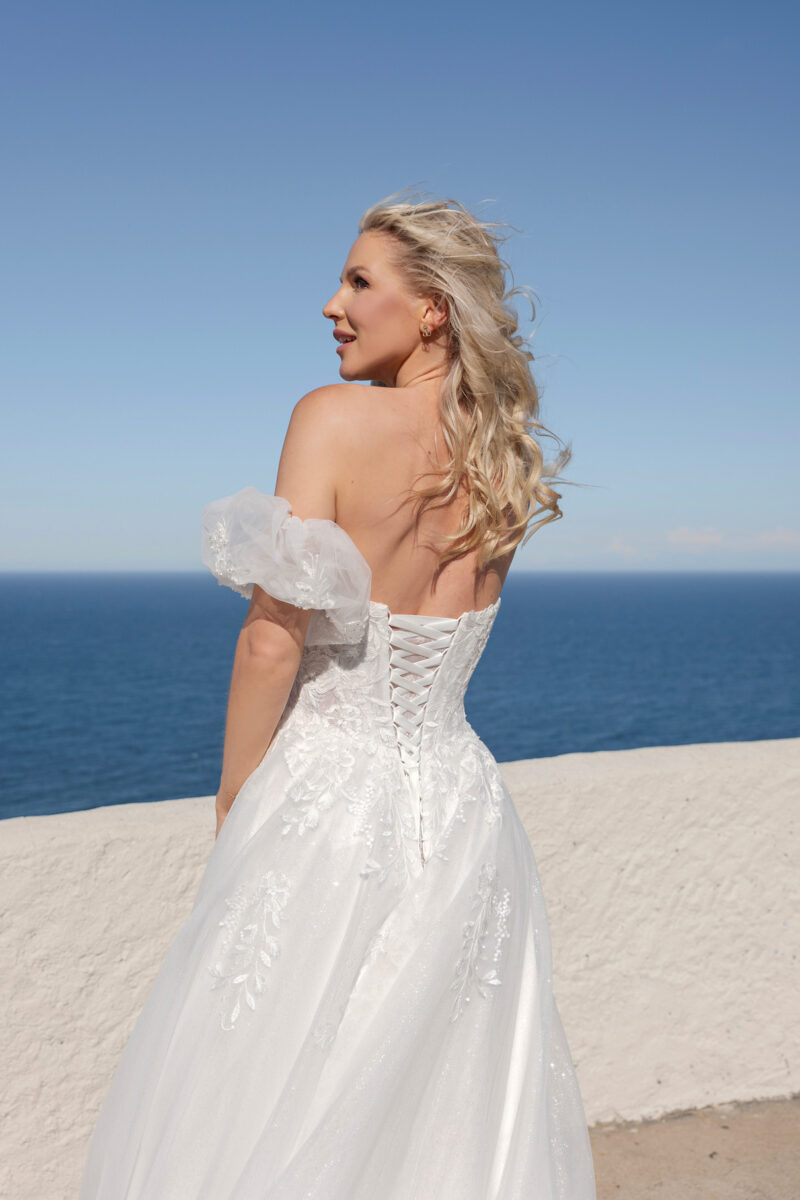 Amera Vera Brautkleid B2415 (8) Amera Vera Brautmode Kollektion 2024