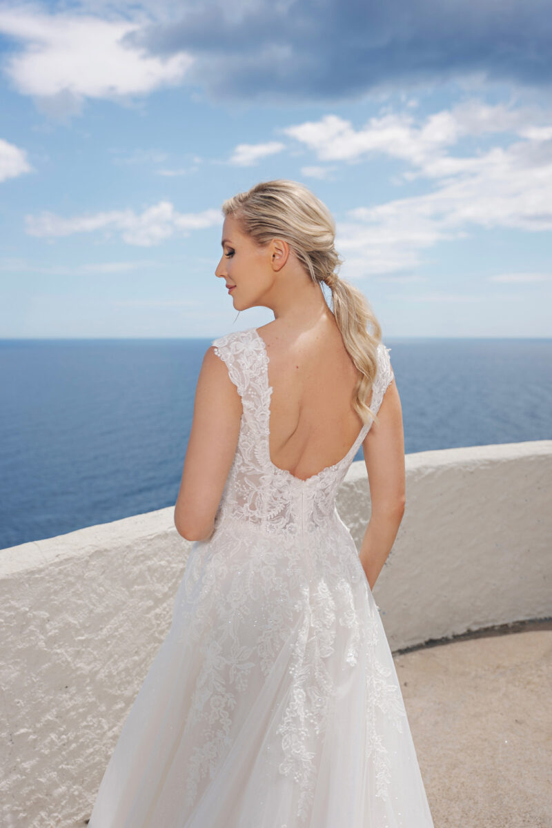 Amera Vera Brautkleid B2416 (4) Amera Vera Brautmode Kollektion 2024