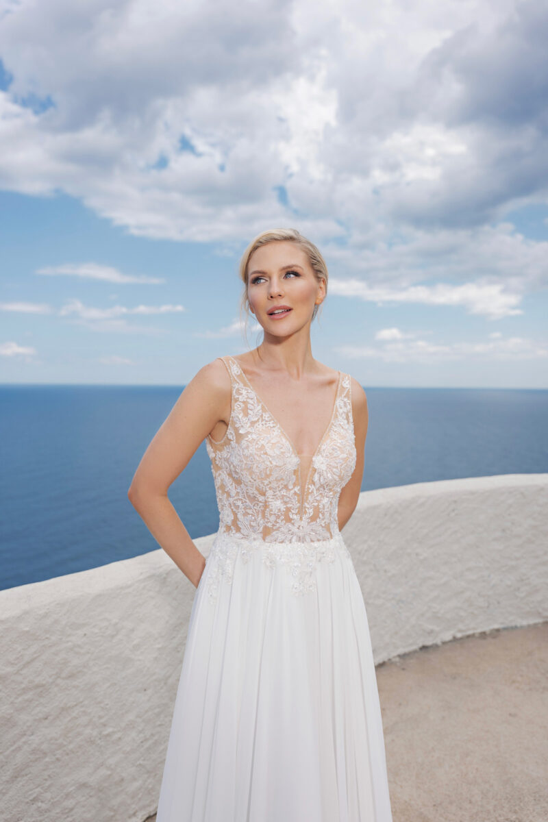 Amera Vera Brautkleid B2417 (1) Amera Vera Brautmode Kollektion 2024
