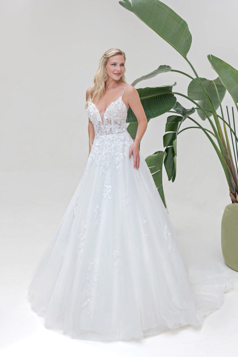 Amera Vera Kollektion 2025 Brautkleid B2531 (1) Fashion Queen