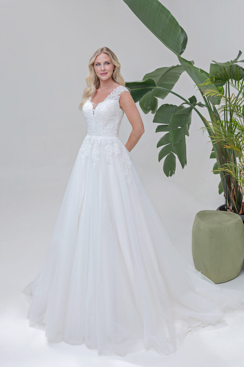 Amera Vera Kollektion 2025 Brautkleid B2543 (1) Fashion Queen