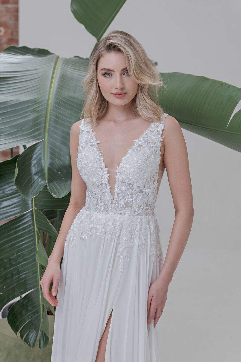 Fevronia Kollektion 2025 Brautkleid AM136 (2) Fashion Queen