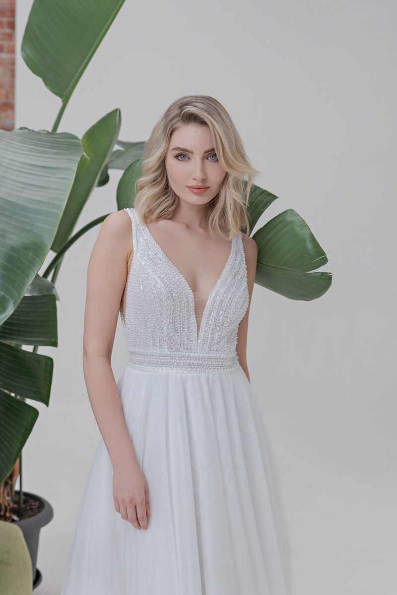 Fevronia Kollektion 2025 Brautkleid AM137 (2) Fashion Queen