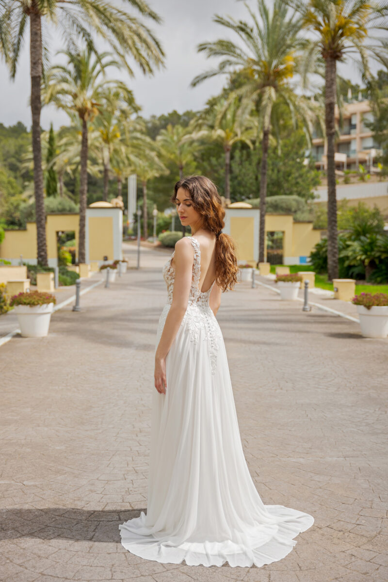 Fevronia Kollektion 2026 Brautkleid AM147 (3) Fashion Queen