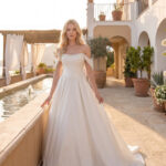 Amera Vera Kollektion 2027 Brautkleid B2702 (1) Fashion Queen